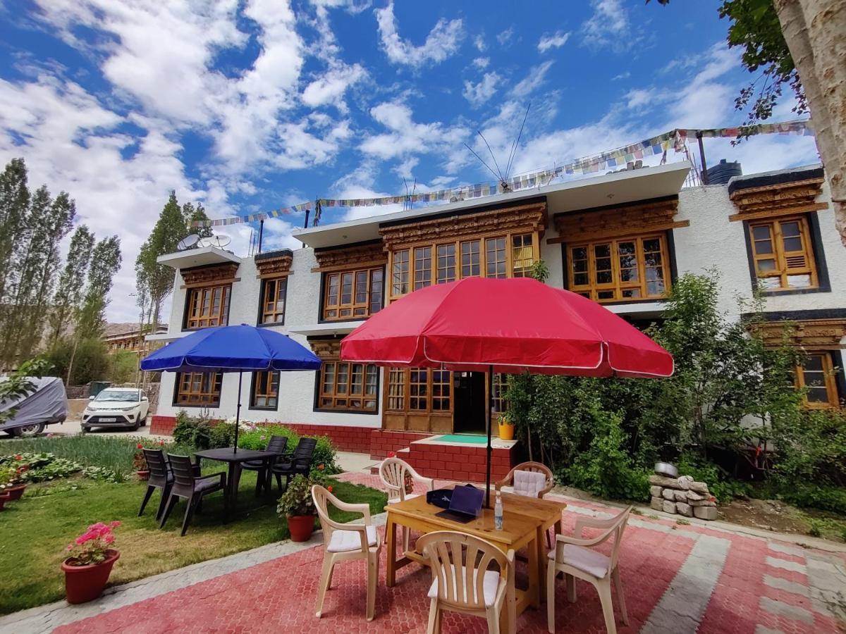 Jig Gyas Guest House Leh Kültér fotó